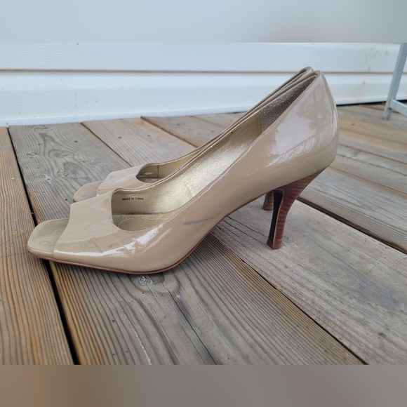 Tahari nude open toe 3" heel shoes size 9 - Picture 3 of 8